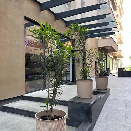 House I 布加勒斯特