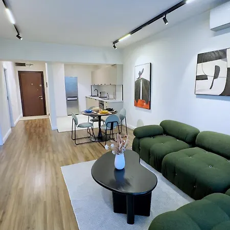 House I * 布加勒斯特