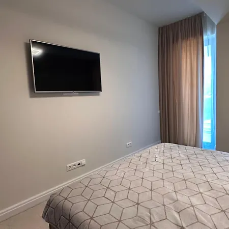 House I Apartman