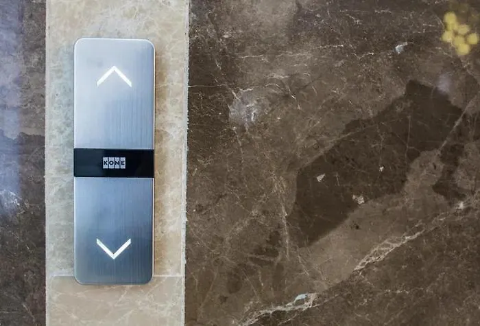 Appartement House I *