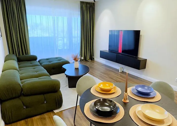 House I * ブカレスト