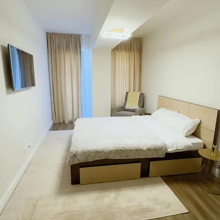 Appartement House I *